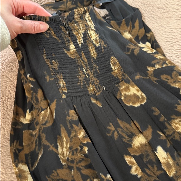 Reformation Black and Brown Floral Dress size 6 - Picture 8 of 8